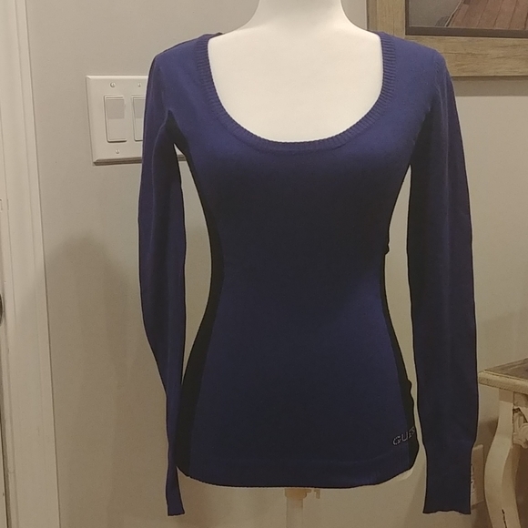 Guess Sweaters - Guess Ladies Scoop Neck Sweater S/P